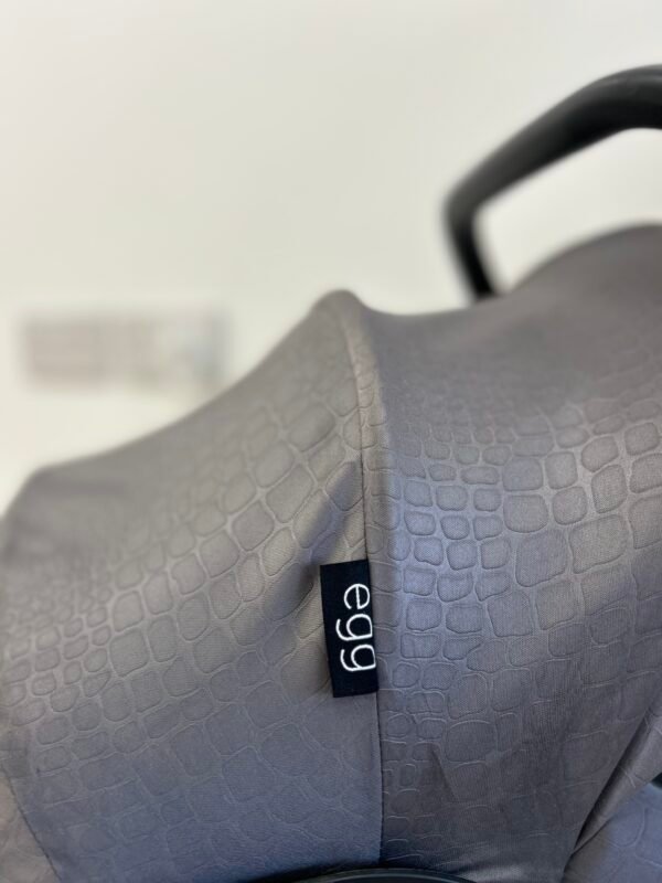 egg 2 jurassic grey car seat